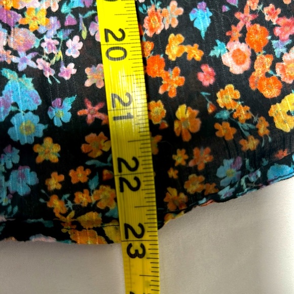 A.N.A. Floral Blouse Scrunch Stretch Puff Sleeve Women's - Picture 7 of 7